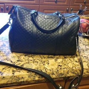 Gucci bag (Boston)